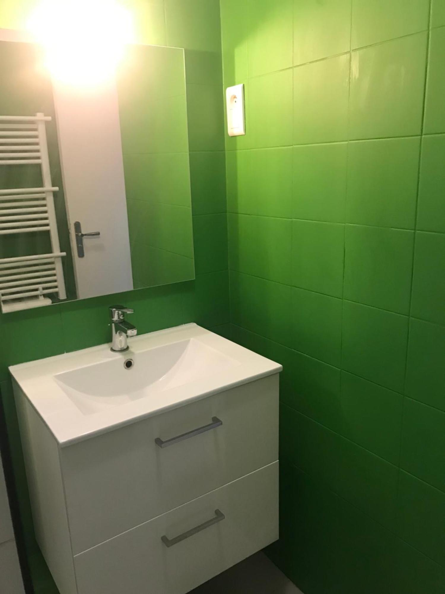 Appartement T2 de standing au pied des plages Golfe-Juan Extérieur photo