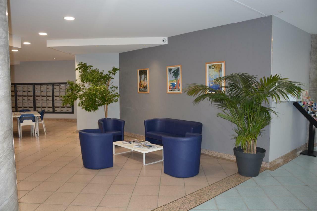 Appartement T2 de standing au pied des plages Golfe-Juan Extérieur photo