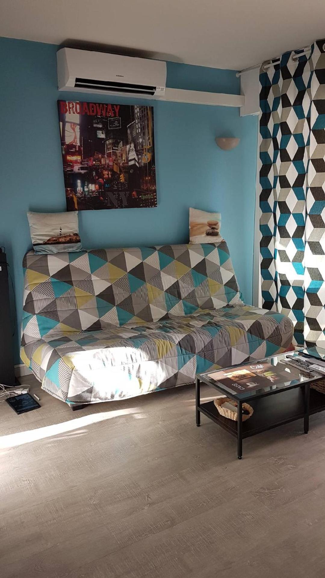 Appartement T2 de standing au pied des plages Golfe-Juan Extérieur photo